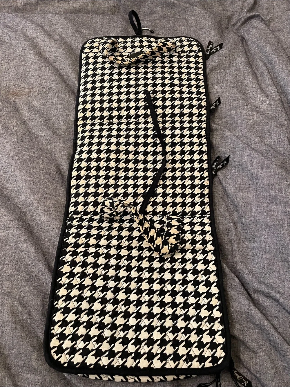 VERA BRADLEY Hanging Organizer Travel Toiletry Bag Black + White | GUC